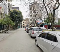 house for sale in thanh xuan district. elevator. 7-seat car stored indoors. 46m x8 floors. mt3.9m
