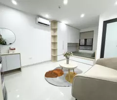 house for sale in the bac tu liem committee district, 33m2x5t, car lane, 2 roadside, 5.5 billion