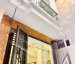 house for sale in the center of hoang mai district - area 35m2, price just over 5 billion!