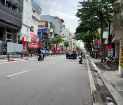 house for sale in ton duc thang dong da - expensive location for all types of business: area 170m2 - 89 billion