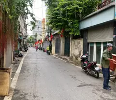 house for sale in tu lien, tay ho, 80m2 4 floors, beautiful resident-built house, car garage, front of the car house, thanh lane