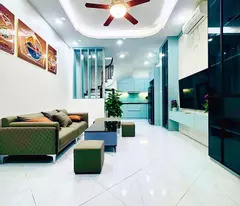 house for sale in two ba trung center new house glass koong lot car entry corner online business price 10 billion