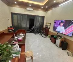 house for sale in vinh phuc, ba dinh, 45m2, 3 floors, 5m meter, only 20 billion