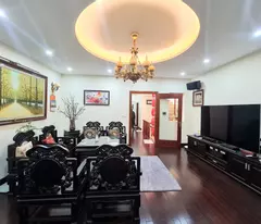 house for sale in vu huu, wide alley to avoid cars, three steps to the street, 58m2, more than 18 billion