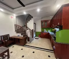 house for sale in vu xuan thieu long bien - vinhome - interior - car for only 5 billion
