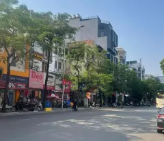 house for sale in xuan la tay ho street excellent business 3 steps from west lake