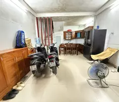 house for sale in yen hoa, cau giay, agricultural lane, 32m2, 6 floors, 4.2m high, only 8.4 billion