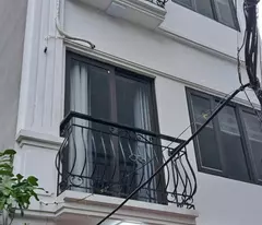 house for sale, lane 564 nguyen van cu, bo de, 35m 5t car, business, 7.8 billion.