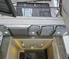 house for sale, lane 74 thuong thanh, 53m x 5t, brand new elevator, car close by, only 10 billion, still remaining.