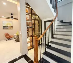 house for sale liberation - corner lot - 3 open sides - elevator - business with car access to the house