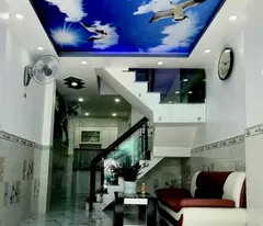 house for sale ly in go district, parking car place - a4 square windows, small and beautiful. 4 billion