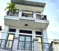 house for sale near dam market for only 4.2 billion - 2 fronts - completed red book - nha trang center