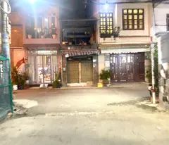 house for sale near tan hoa canal, tan phu district, 3 floors, car always, over 2 billion
