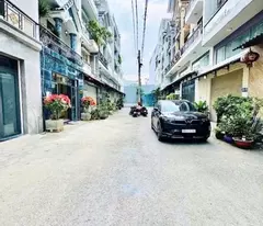 house for sale near tang nhon phu a market, district 9, area 61m2 price only 2.65ty negotiable
