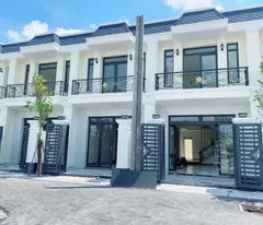 house for sale near xuan thoi market, thuong hoc mon