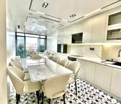 house for sale ngoc thuy - long bien - car in the house