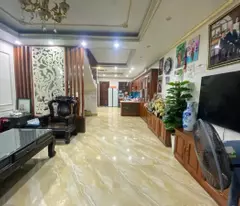 house for sale - nguyen chi thanh street, dong da - area 54m2 x 5m wide area x floor - 17.9 billion - lot division - 2 cars