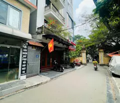 house for sale of manufacturer, nhan chinh, thanh xuan - 37m2 - car parking door - 3 thong - thong alley - 7 billion