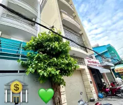 house for sale offer 200 million - in front of the truck house with comfortable turn - near nguyen tat university