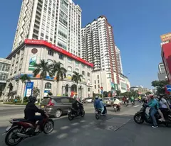 house for sale on 2 streets le dai hanh - right on february 3, 3.8x30m, 2 floors - 9-storey construction license, 25.5 billion.