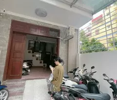 house for sale on beautiful alley on hoa bang street, car parking, few steps to the street 80m x 6 floors 12.5 billion