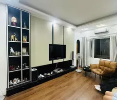house for sale on cau giay street, ba dinh, hanoi. area 43m2, built on 3 floors. sdcc. price: 14 billion. contact