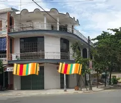 house for sale on corner lot on le phung hieu, opposite the park, close to an hai bac market