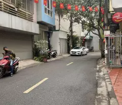 house for sale on cu chinh lan - 6 floor elevators - oto parked in front of the house - 36m2 - 15.5 billion