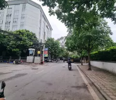 house for sale on dang tien dong street. dong da. 41m2 4 floors mt 8m price 15.8 billion - sidewalk allocation - business