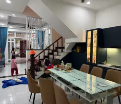 house for sale on do xuan hop street, phuoc long b, district 9, thu duc, hcmc. area 80m2, 4 floors, pink book. price 10.4