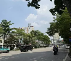 house for sale on grave road, dong da - 120m² x 5t elevator - sidewalk for cars to avoid - business
