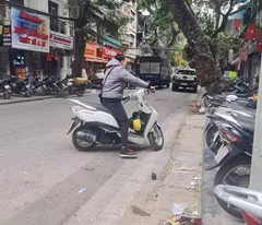 house for sale on hang chieu street, 120m, wide frontage, sidewalk, business day and night
