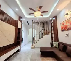 house for sale on hao nam street_alley for cars_in front of house 400 square meter playground_50mx4t_price: 10 billion.