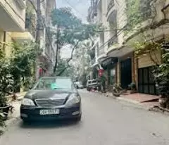 house for sale on hoang ngan alley, 90m2 x 6 floors, corner unit. price 27.6 billion contact 0935628686