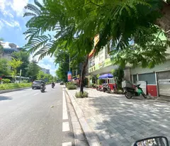 house for sale on lac long quan tay ho street - beautiful location business business: area 94m2 - 51 billion