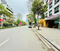 house for sale on lac long quan tay ho street - beautiful location for uncomfortable business: area 111m2 - 46.6 billion