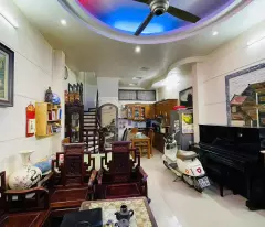 house for sale on lang street - dong da center - 39m², 5 floors, 4.4m frontage, price 10.8 billion, too rare