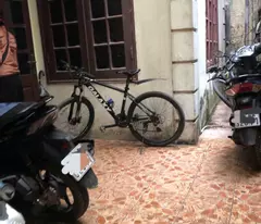 house for sale on lang street - dong da center - beautiful 2 thorough house - wide always 3 parking gardens