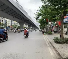 house for sale on minh khai street, near mo market shopping center, 90m², 6m, width 4m5, 28 billion (negotiable).