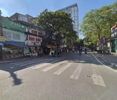 house for sale on mount truc street, ba dinh - 137m² x 4t - 2 fronts - wide sidewalk - top business