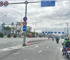 house for sale on ngo quyen street right in front of the administrative center of son tra district, for 2 billion.