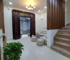 house for sale on nguyen chinh, hoang mai, 15m to the street, car near the house, 41m2, 7.6 billion