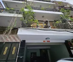 house for sale on nguyen hoang ton, tay ho, hanoi, area 44m2, 6 floors, 6m frontage. sdcc. price: 15.5