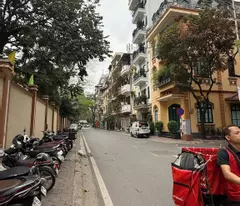 🏢 house for sale on nguyen phong sac street - 110m x 7t elevator - mt 6.8m - most beautiful location on the street - for