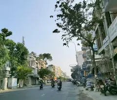 house for sale on nguyen thai son, near airport, 3 floors, 50m², only 7.4 billion tl