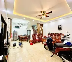 house for sale on nguyen trai - 40m - near royal city