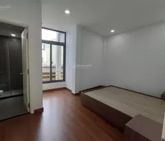 house for sale on nguyen tri phuong, district 10, huge area of ​​180m2, price 7.2 billion
