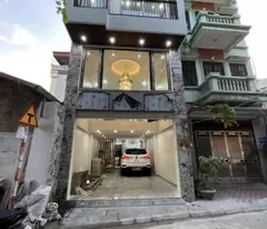 house for sale on nguyen van cu, 69m x 4 floors, 4m street, auto, business, 12 billion 7