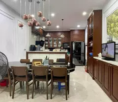 🏡 house for sale on nguyen van cu street - long bien center - 45m2 x 5 floors - large business area