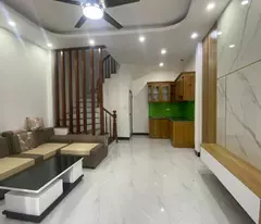 house for sale on phan dinh lane giot oto enter the house, area 40m, frontage 4.5m price 5.9 billion